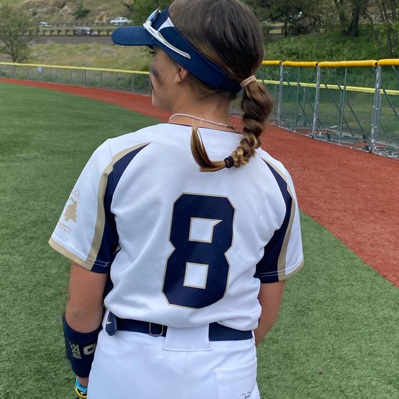 Meet your Posher, Rosie Rose - Picture 4 of 13